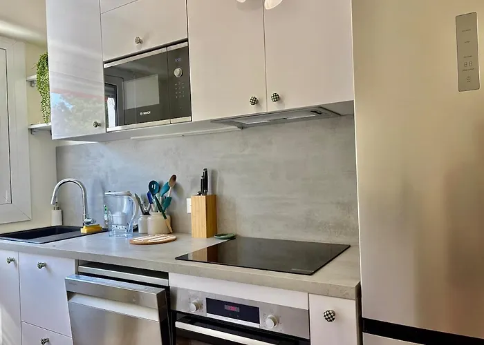 Apt-4pers Renove 5min Pied Plein Centre Terrasse Parking Wifi *